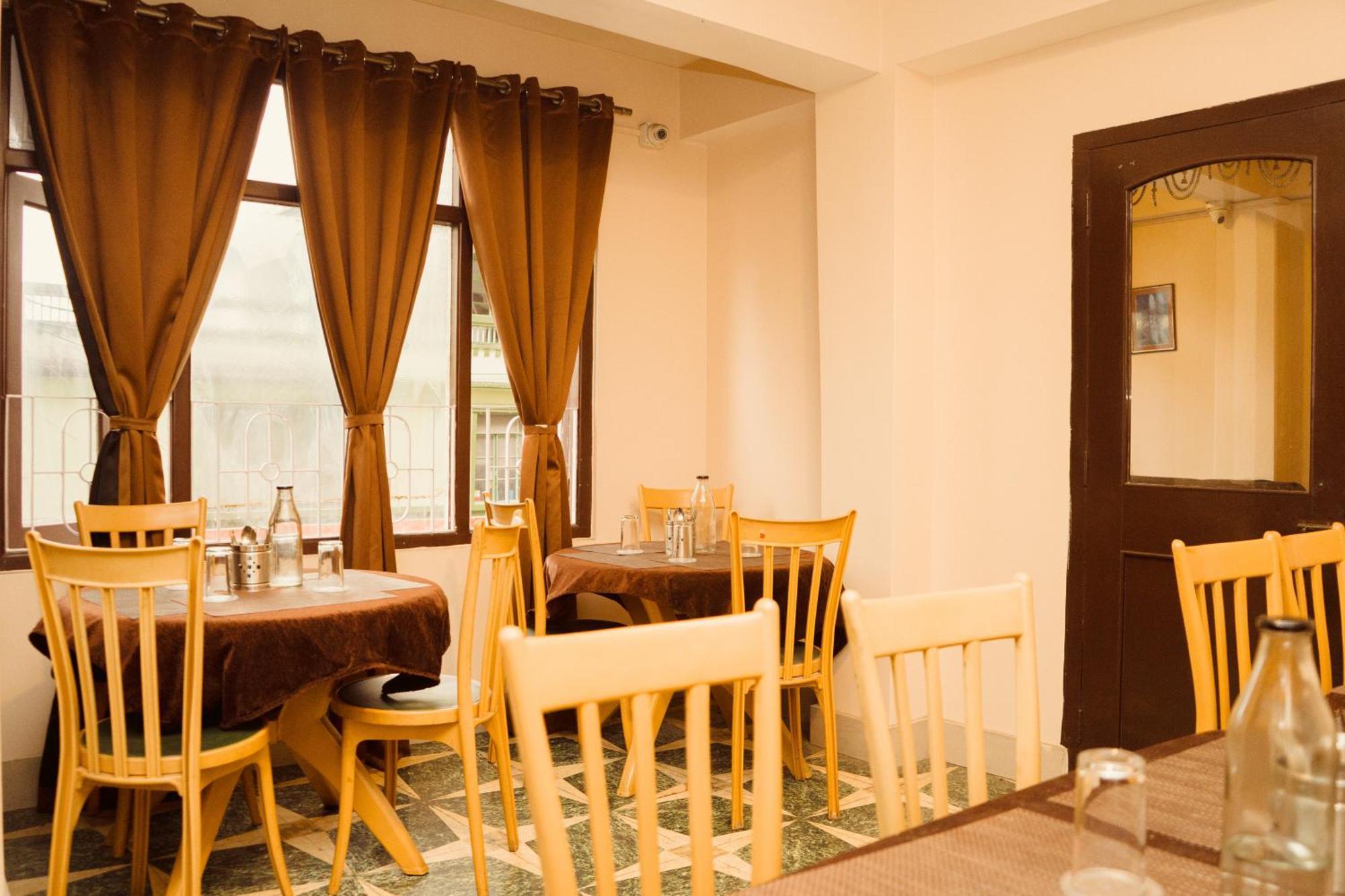 Hotel Siddhi Vinayak Regency, Mg Marg Gangtok Exterior photo